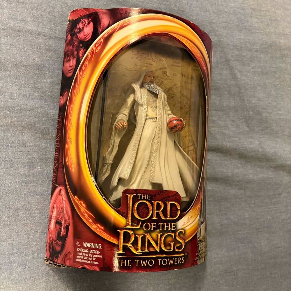 Lord of the Rings The Two Towers Action Figure: Sauruman the White